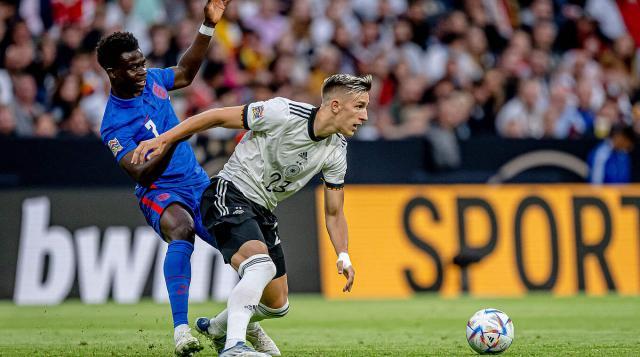 却完全冲破 却完全冲破